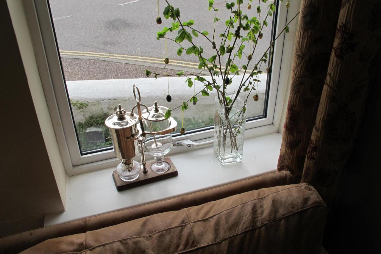 Holmleigh House Bed And Breakfast Сийтън Екстериор снимка