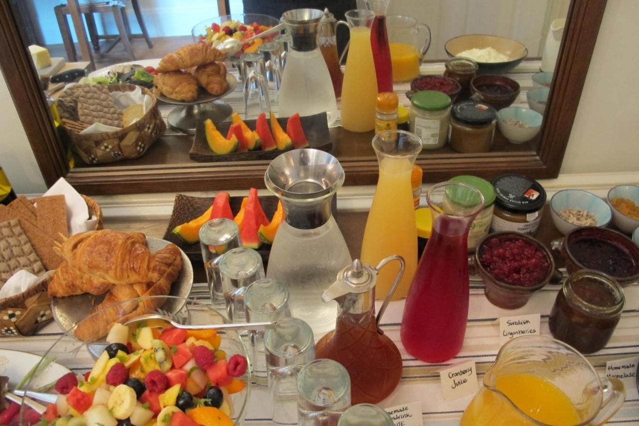 Holmleigh House Bed And Breakfast Сийтън Екстериор снимка